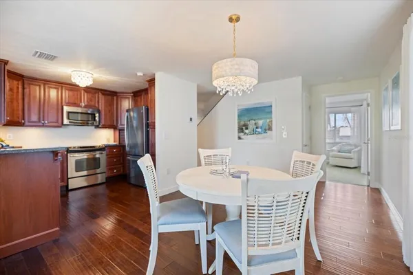 $599,000 | 109 Bayshore Road, Unit 10, Nokomis, FL 34275