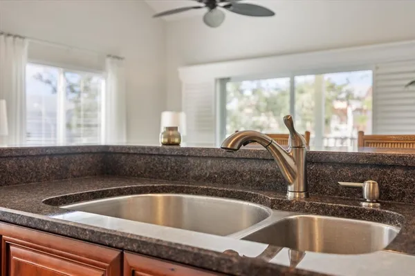 $599,000 | 109 Bayshore Road, Unit 10, Nokomis, FL 34275