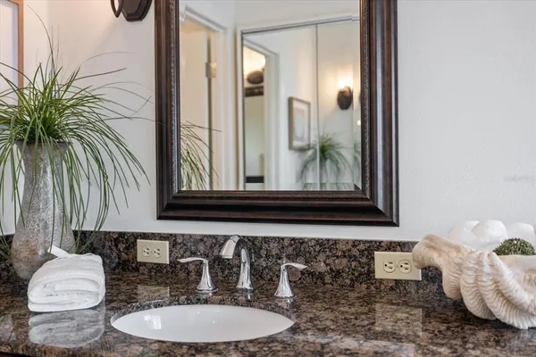 $599,000 | 109 Bayshore Road, Unit 10, Nokomis, FL 34275