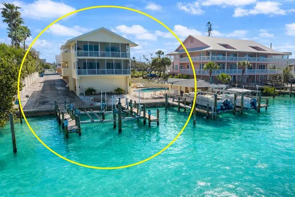 $599,000 | 109 Bayshore Road, Unit 10, Nokomis, FL 34275