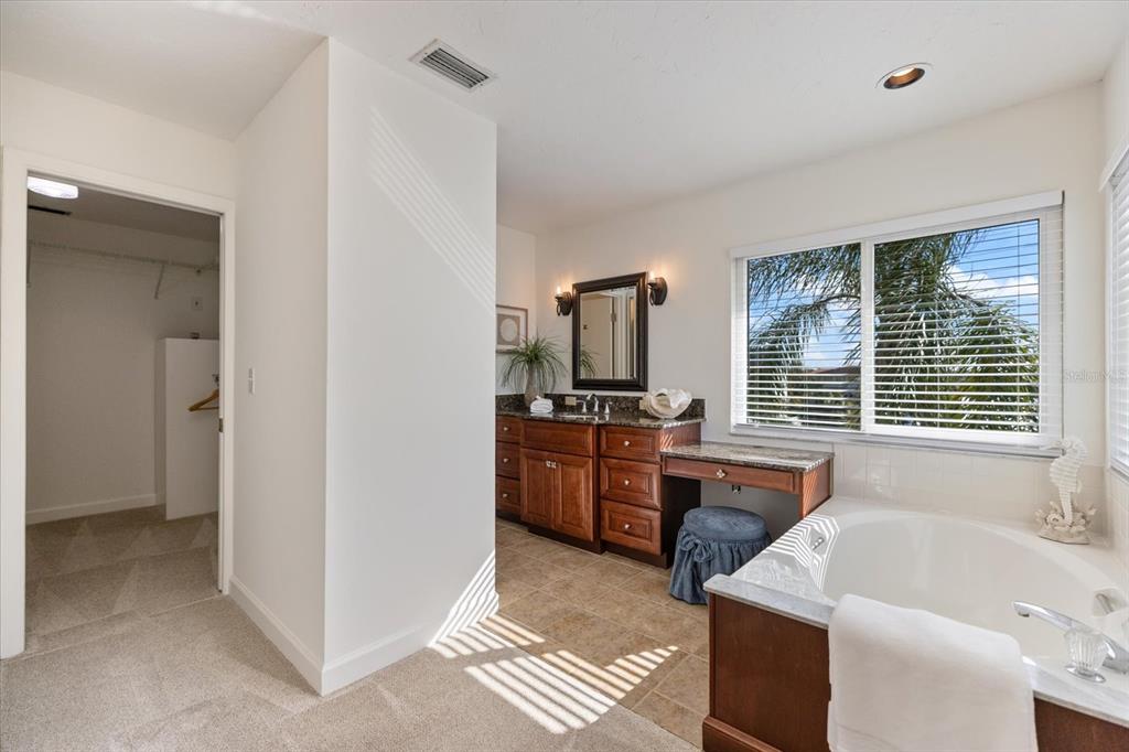 109 Bayshore Road, Unit 10 Nokomis, FL 34275 - Photo 32 of 90