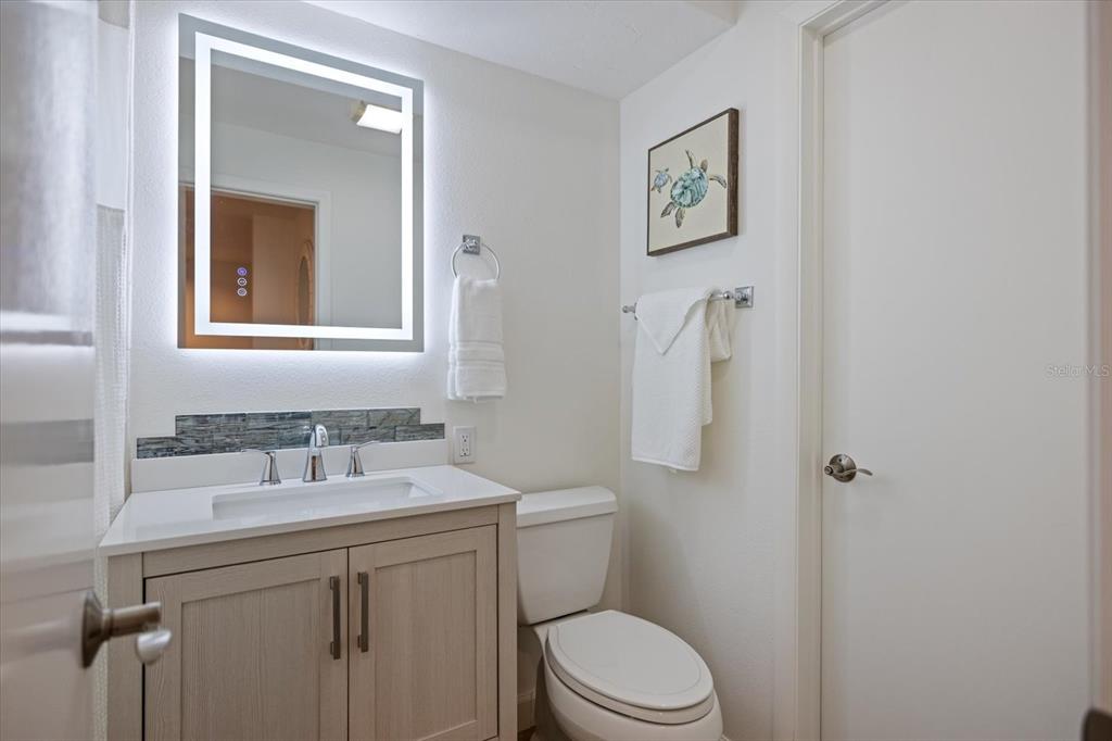 109 Bayshore Road, Unit 10 Nokomis, FL 34275 - Photo 36 of 90