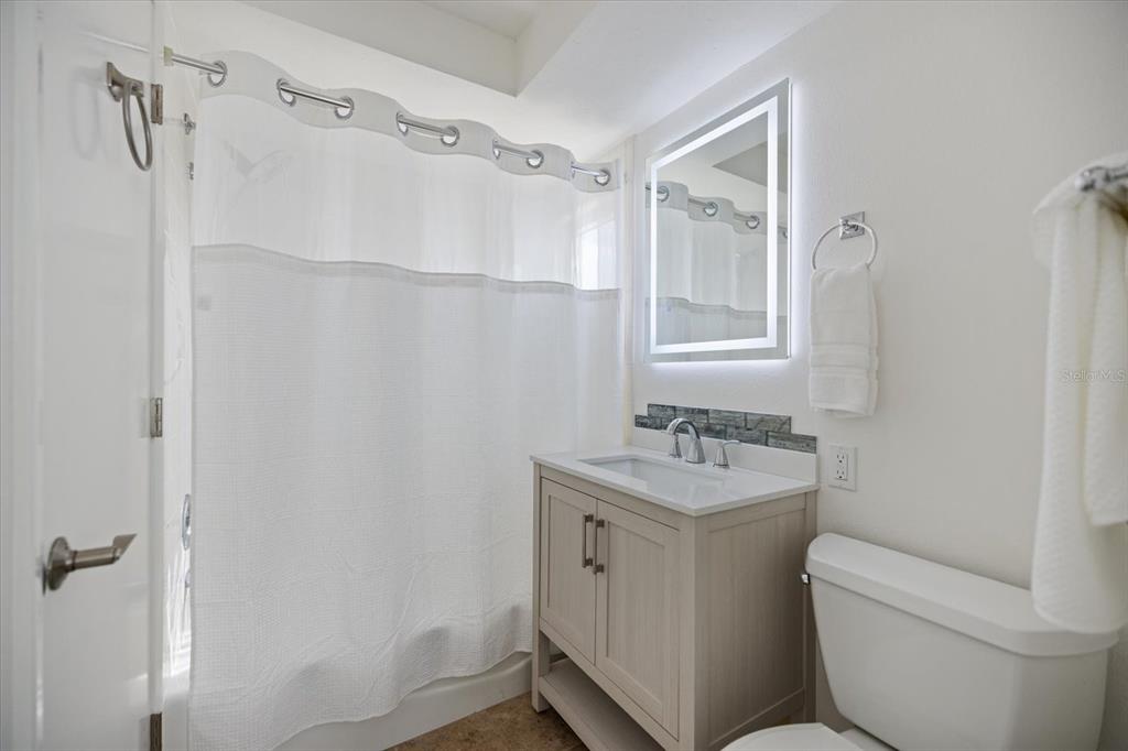 109 Bayshore Road, Unit 10 Nokomis, FL 34275 - Photo 37 of 90