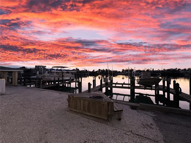 a view of an outdoor space