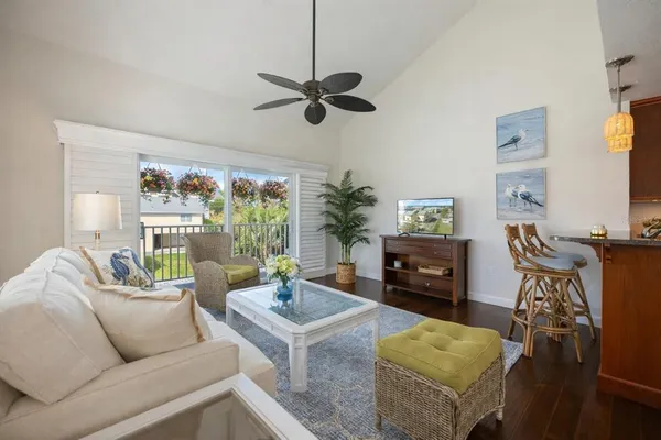 $599,000 | 109 Bayshore Road, Unit 10, Nokomis, FL 34275