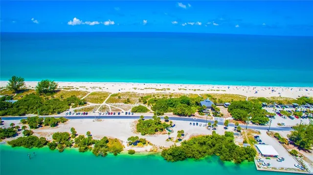 $599,000 | 109 Bayshore Road, Unit 10, Nokomis, FL 34275