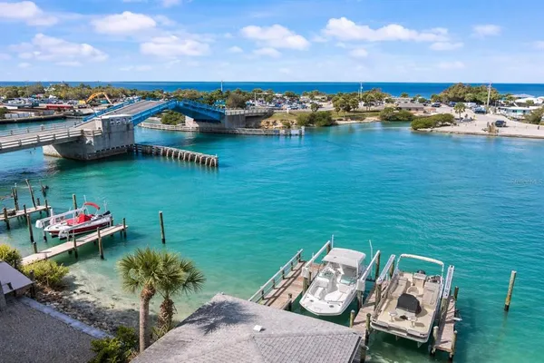 $599,000 | 109 Bayshore Road, Unit 10, Nokomis, FL 34275