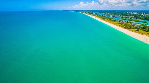 $599,000 | 109 Bayshore Road, Unit 10, Nokomis, FL 34275