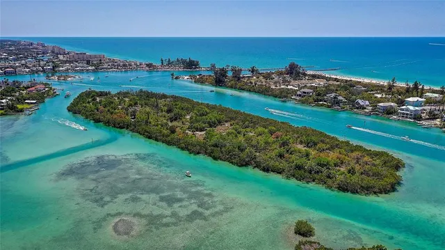 $599,000 | 109 Bayshore Road, Unit 10, Nokomis, FL 34275