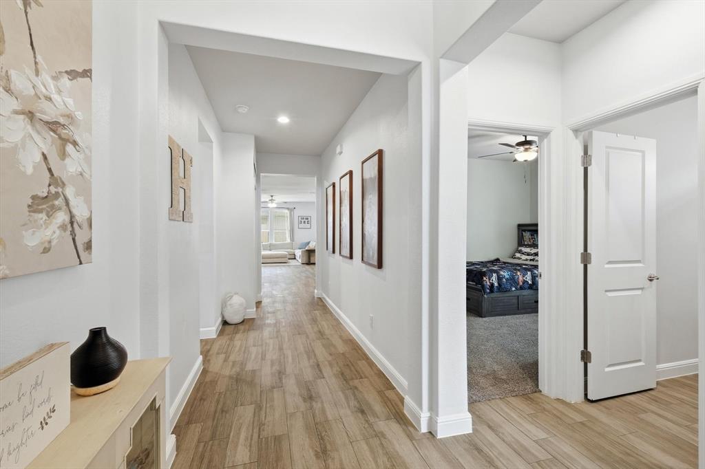 2369 Briscoe Rnch Drive Weatherford, TX 76087 - Photo 4 of 40