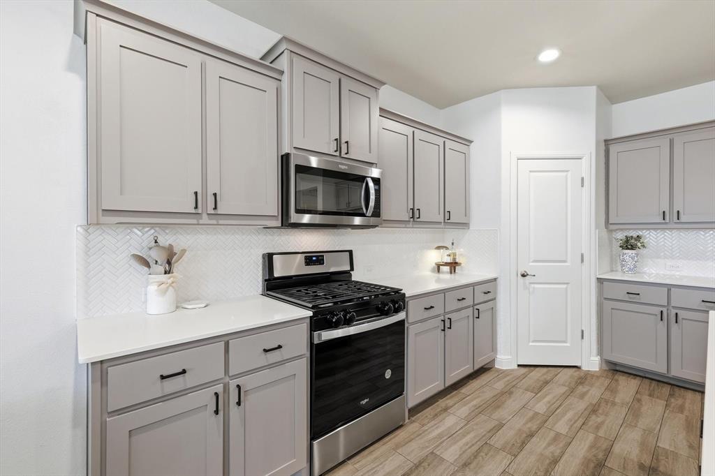 2369 Briscoe Rnch Drive Weatherford, TX 76087 - Photo 8 of 40