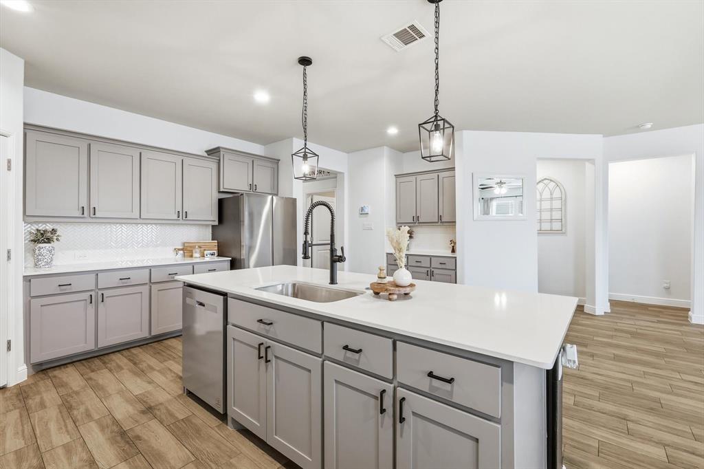 2369 Briscoe Rnch Drive Weatherford, TX 76087 - Photo 9 of 40