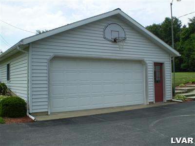 302 Forgedale Road Mertztown, PA 19539 - Photo 3 of 10 Gallery Image 3