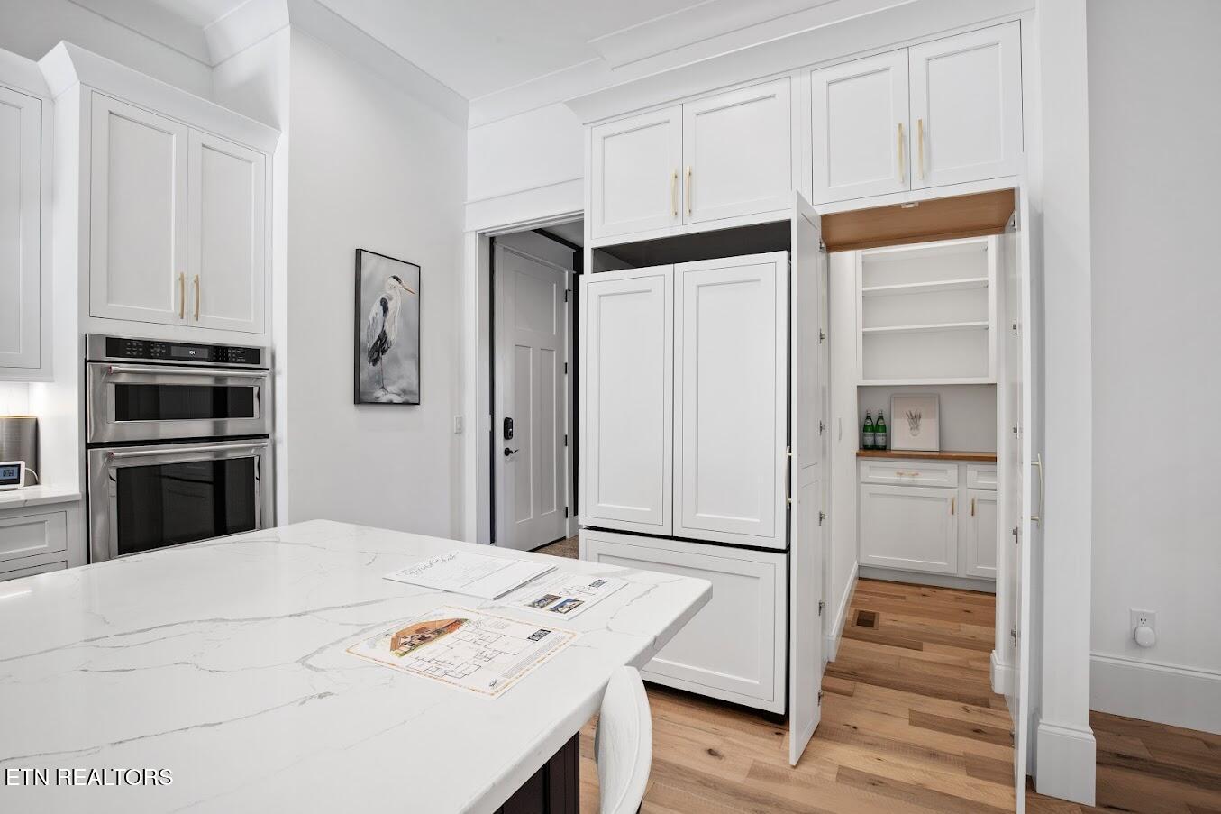 103 Chestnut Ridge Lane Crossville, TN 38558 - Photo 19 of 39 Baramore kitchen to pantry