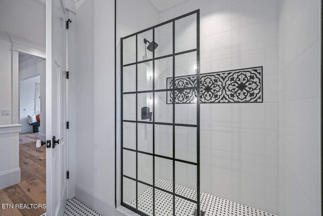 103 Chestnut Ridge Lane Crossville, TN 38558 - Photo 29 of 39 Baramore guest rm upstairs