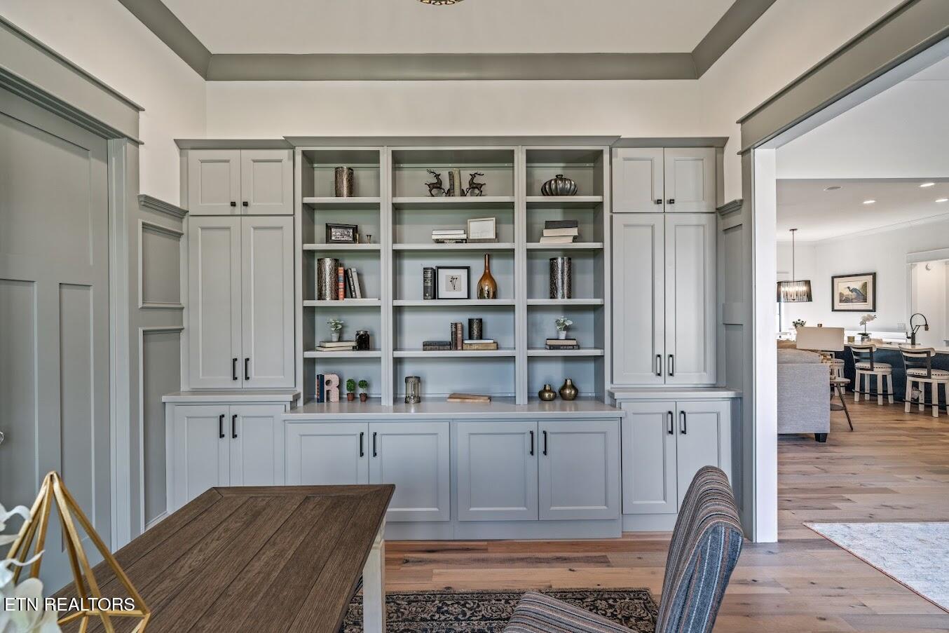 103 Chestnut Ridge Lane Crossville, TN 38558 - Photo 34 of 39 Baramore office book shelves