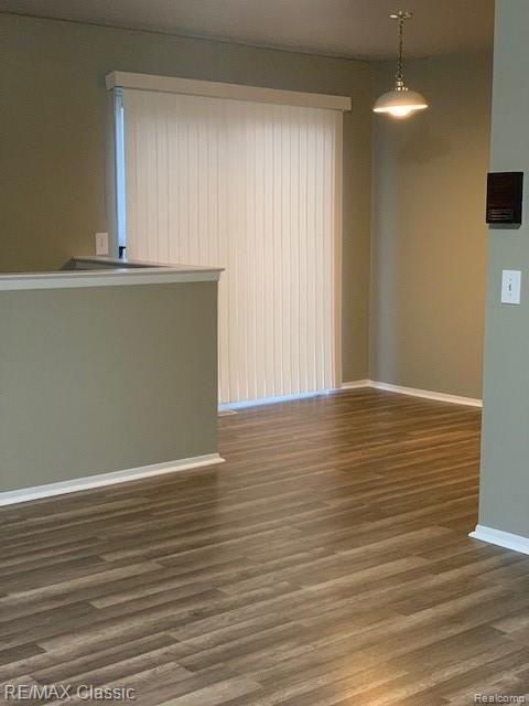 42506 Saratoga Road Canton, MI 48187 - Photo 11 of 32