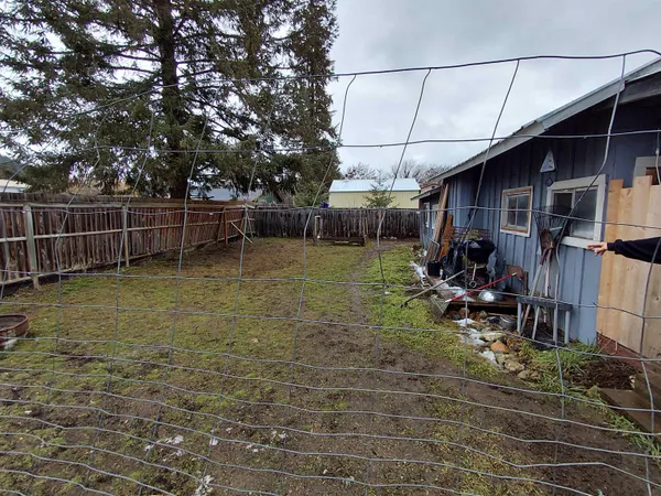 $83,000 | 804 Houghton Street, Ione, WA 99139