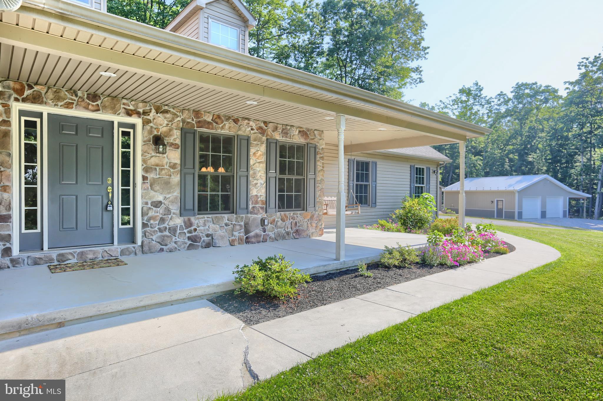 2639 County Line Road Dillsburg, PA 17019 - Photo 2 of 43 Gallery Image 2