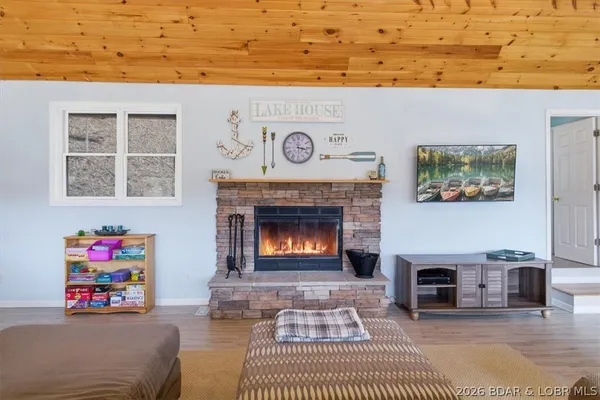 $595,000 | 25898 Indian Creek Lane, Barnett, MO 65011