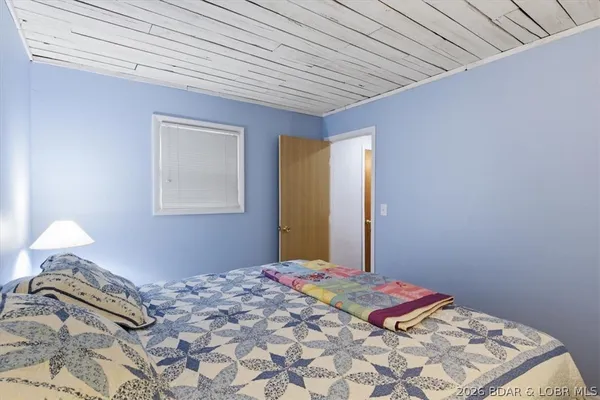 $595,000 | 25898 Indian Creek Lane, Barnett, MO 65011