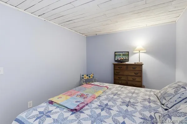 $595,000 | 25898 Indian Creek Lane, Barnett, MO 65011