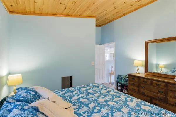 $595,000 | 25898 Indian Creek Lane, Barnett, MO 65011