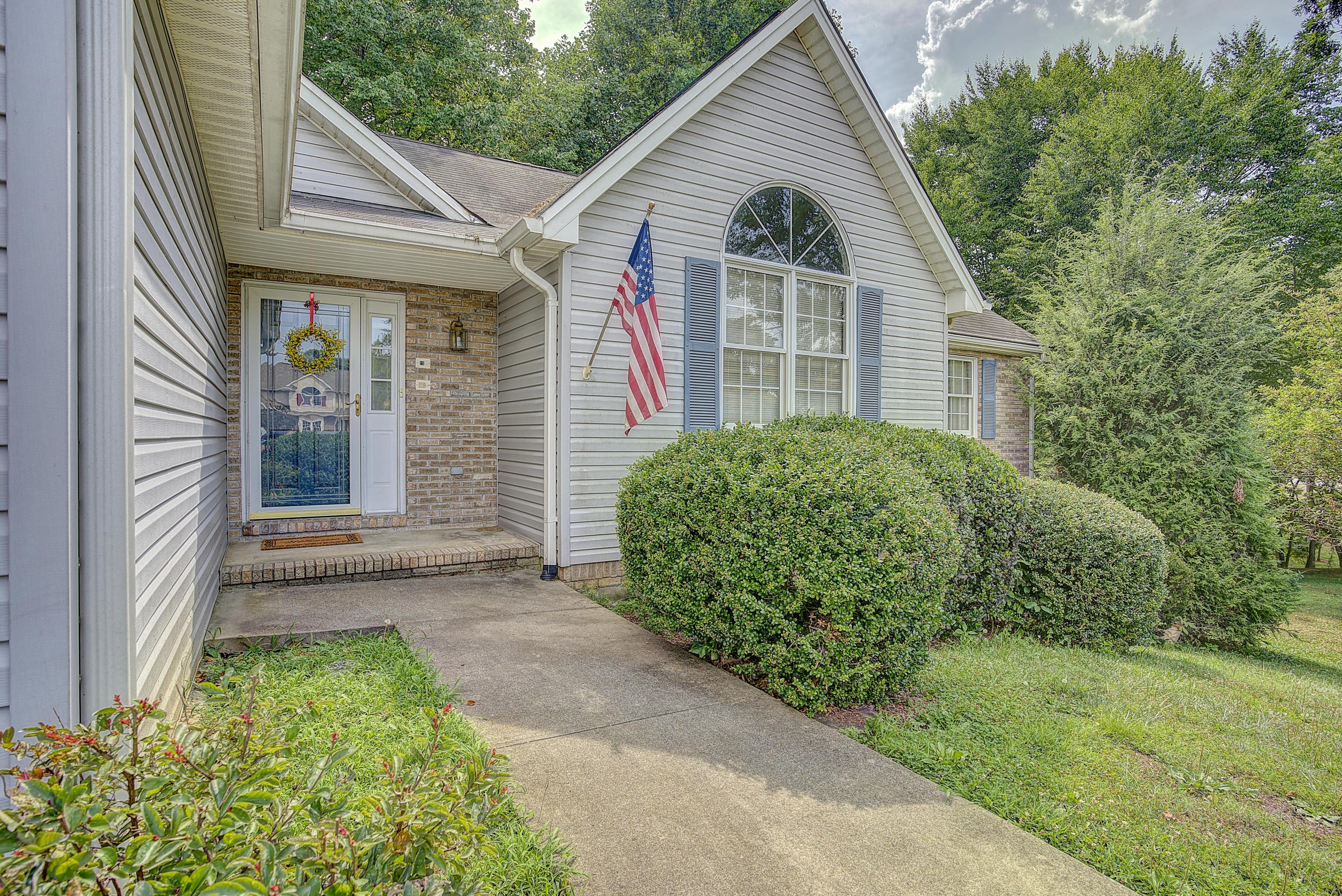 1102 Hillendale Road Johnson City, TN 37615 - Photo 2 of 40 Hillen--43