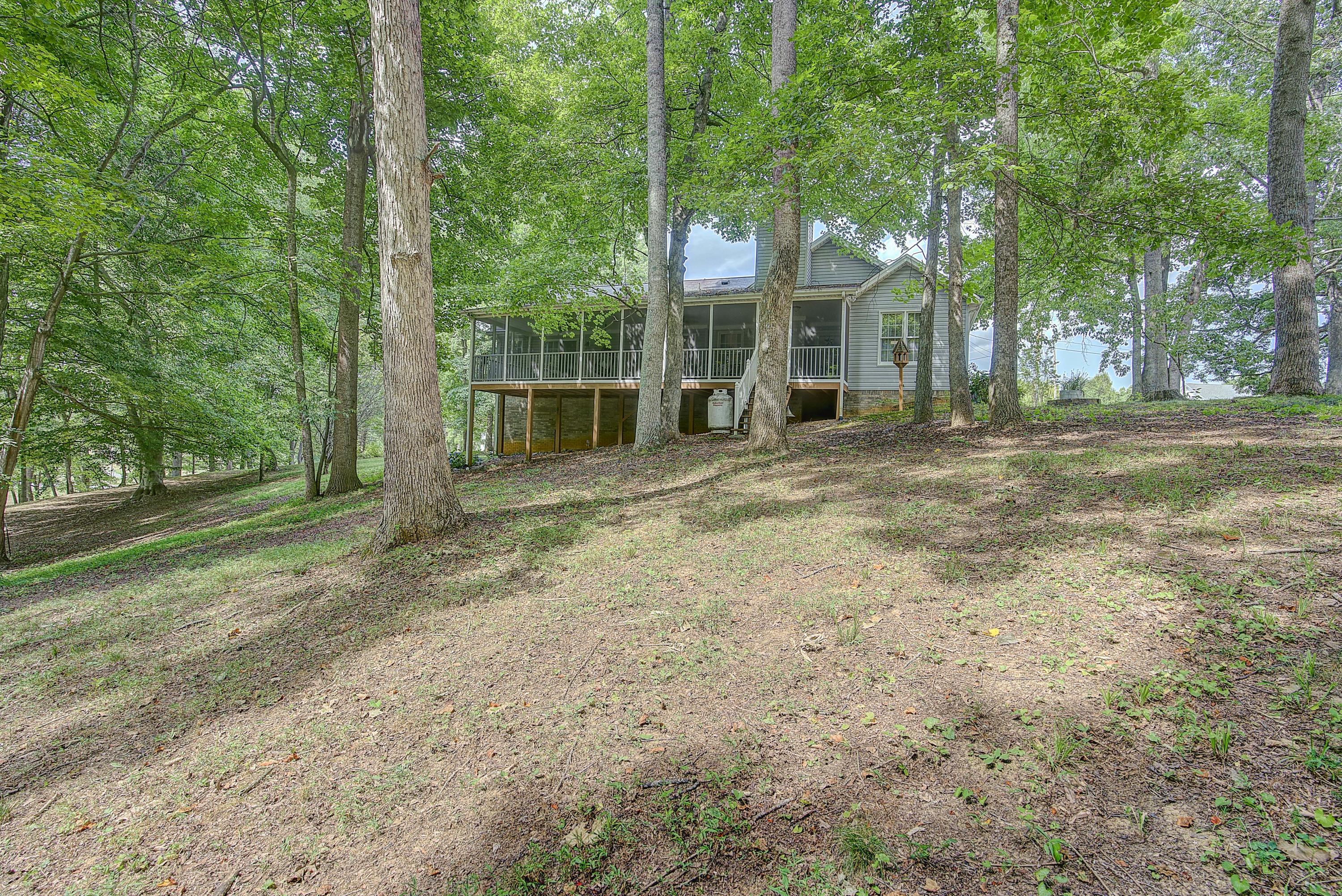 1102 Hillendale Road Johnson City, TN 37615 - Photo 39 of 40 Hillen--37