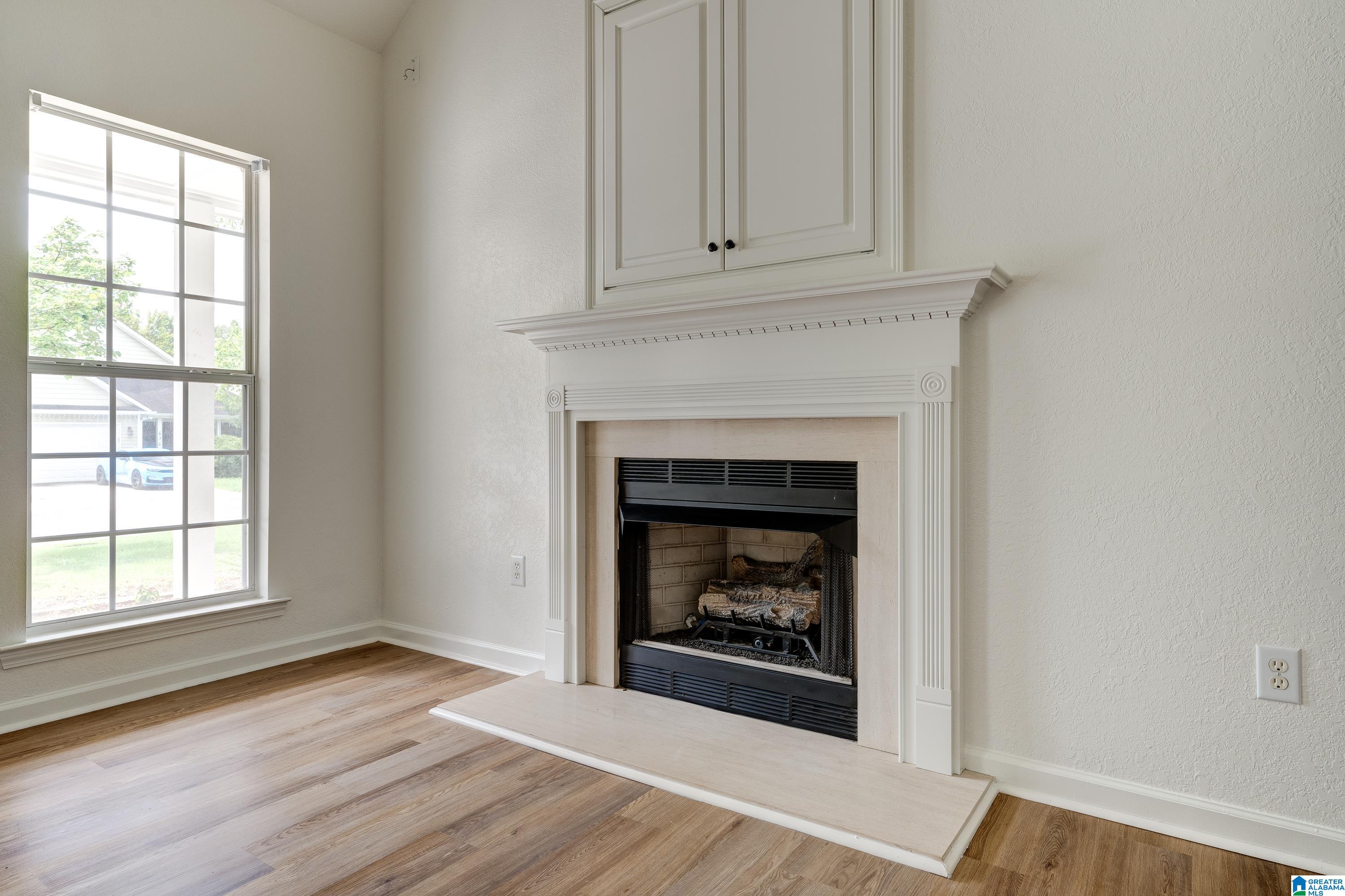 641 Meriweather Drive Calera, AL 35040 - Photo 5 of 28