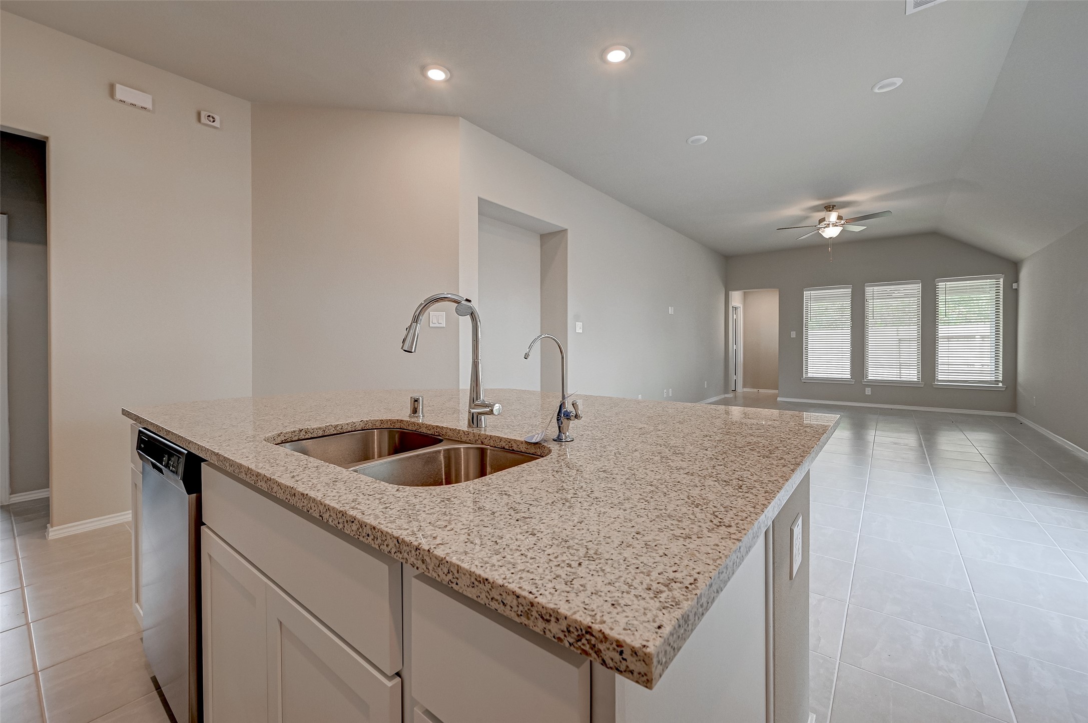 32013 Towering Birch Trail Conroe, TX 77385 - Photo 14 of 41