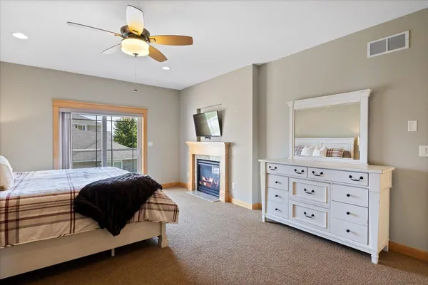 $724,900 | 1329 South Oak Street, Lake City, MN 55041