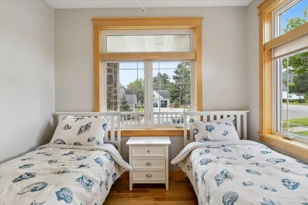 $724,900 | 1329 South Oak Street, Lake City, MN 55041