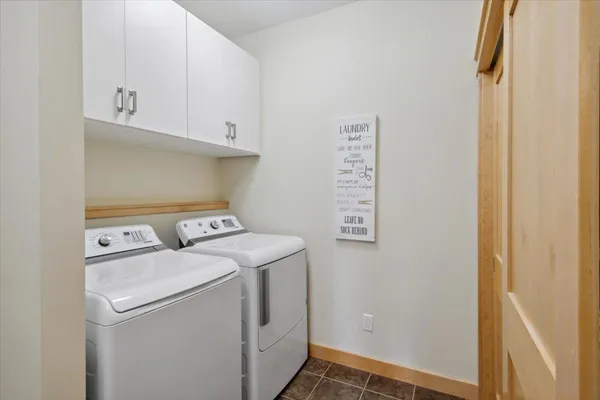 $724,900 | 1329 South Oak Street, Lake City, MN 55041