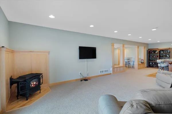 $724,900 | 1329 South Oak Street, Lake City, MN 55041