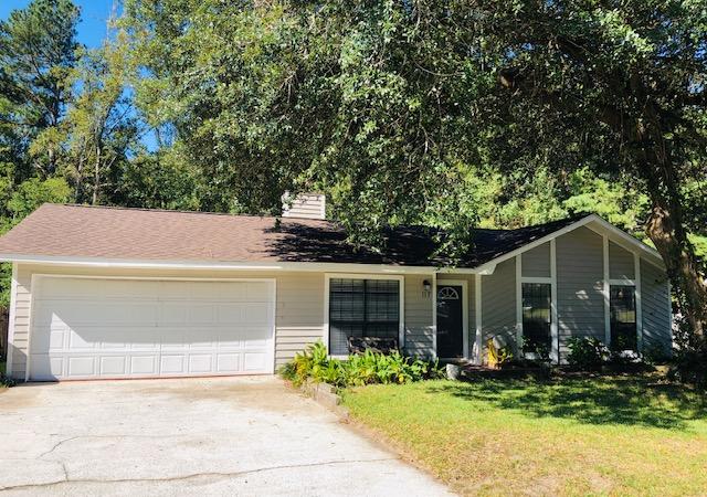 117 Iron Road Summerville, SC 29486 - Photo 2 of 25 IMG_7918