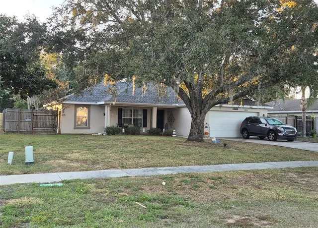 $337,600 | 33809 Silver Pine Drive, Leesburg, FL 34788