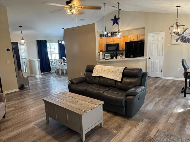 $337,600 | 33809 Silver Pine Drive, Leesburg, FL 34788