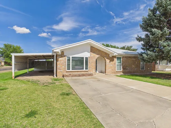 $185,000 | 408 Hickory Avenue, Dumas, TX 79029
