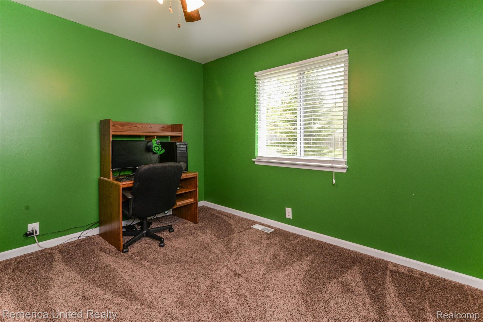 9500 Denton Hill Road Fenton, MI 48430 - Photo 18 of 29 DSC_3737.jpg