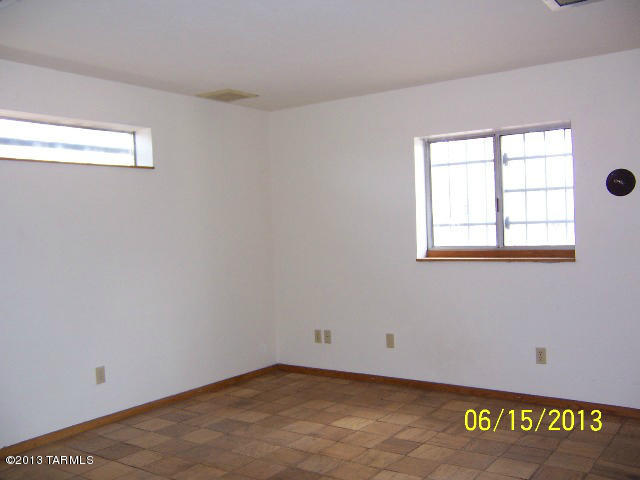 121 West King Road Tucson, AZ 85705 - Photo 17 of 20