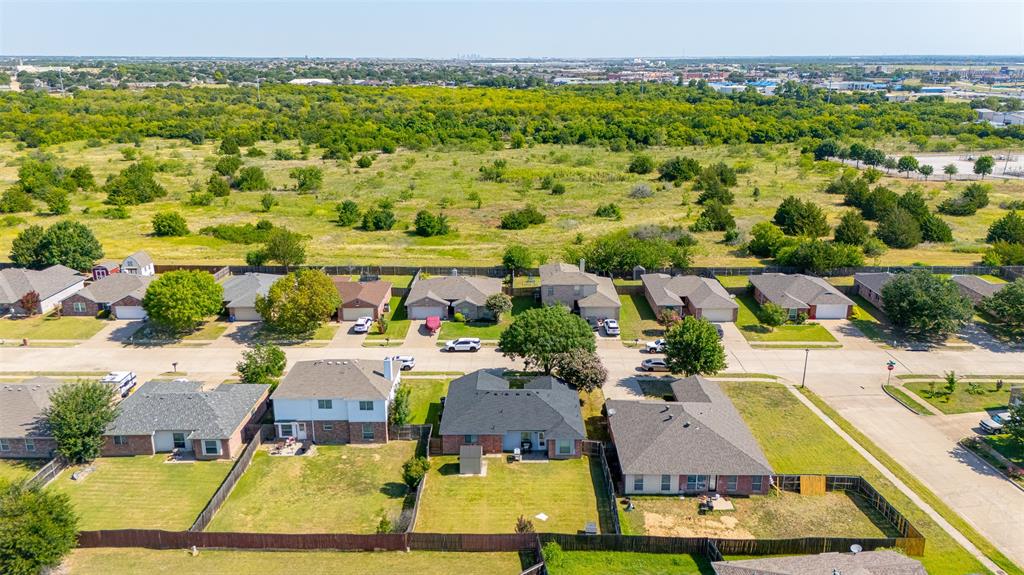 424 Northeast Murphy Road Burleson, TX 76028 - Photo 23 of 24