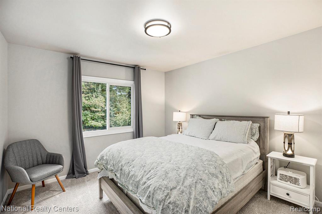 2076 Reagan Drive Rochester Hills, MI 48309 - Photo 22 of 31