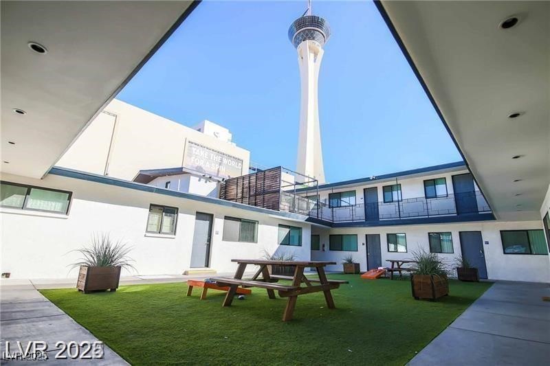 2201 Fairfield Avenue, Unit 16 Las Vegas, NV 89102 - Photo 3 of 8