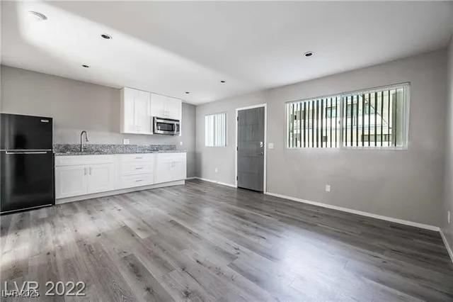 $900 | 2201 Fairfield Avenue, Unit 16, Las Vegas, NV 89102