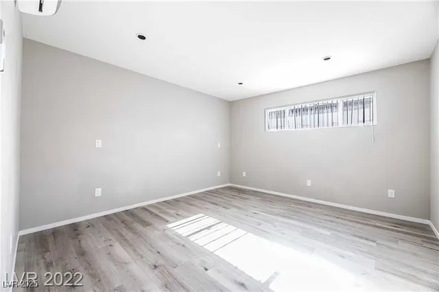 $900 | 2201 Fairfield Avenue, Unit 16, Las Vegas, NV 89102