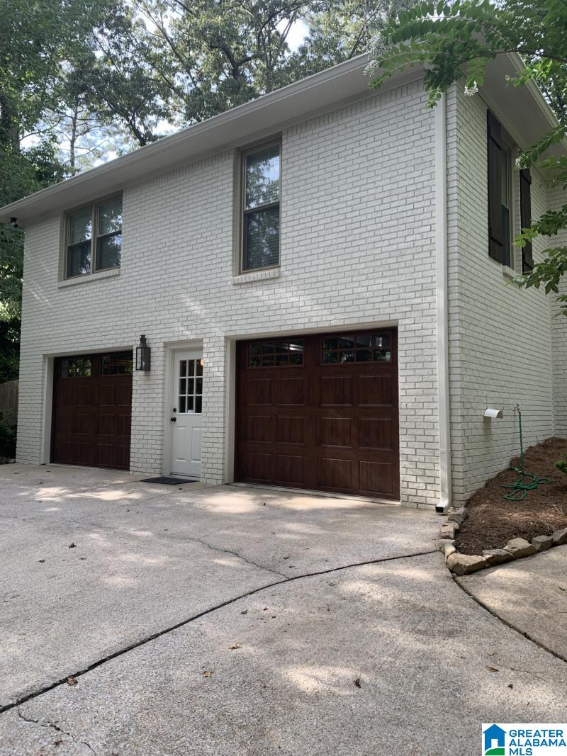 1936 Crossvine Road Birmingham, AL 35244 - Photo 2 of 12