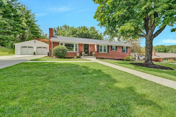 $449,950 | 5743 Pine Acres Lane, Roanoke, VA 24018