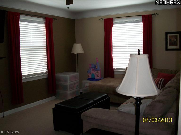 1352 Churchill Road Lyndhurst, OH 44124 - Photo 2 of 12