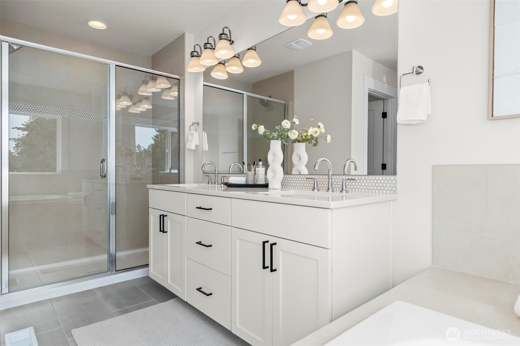 10155 Royal Valley Road Northeast Poulsbo, WA 98370 - Photo 25 of 40